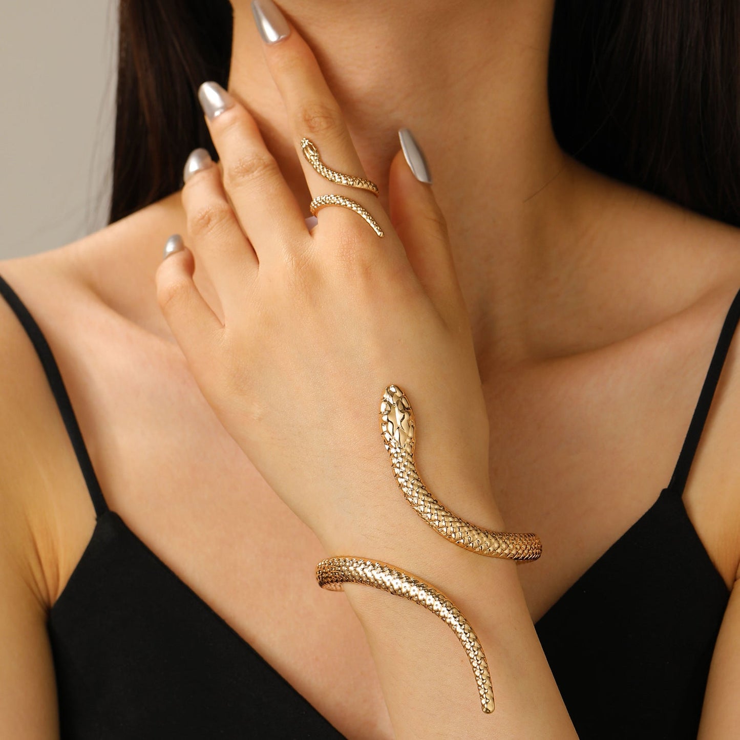 Selene Metal Serpent Set