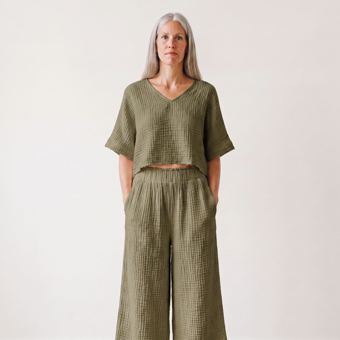 MAYFAIR 2-Piece Cotton Set – V-Neck Shirt & Pants
