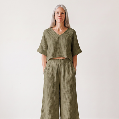 MAYFAIR 2-Piece Cotton Set – V-Neck Shirt & Pants